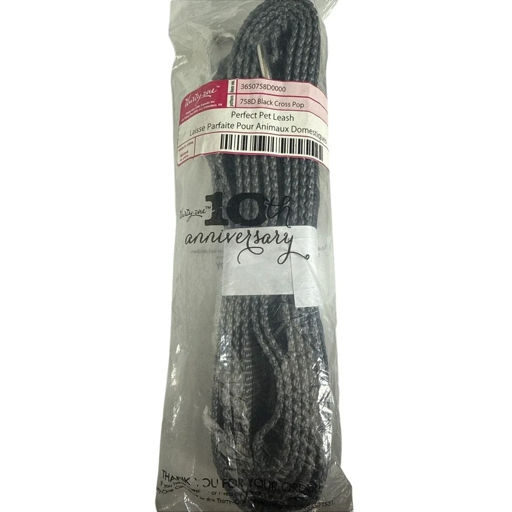 Thirty-One‎ Perfect Pet Leash 758D Black Cross Pop NEW